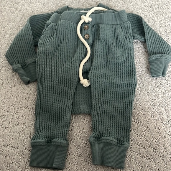 Jamie Kay set - Picture 3 of 4